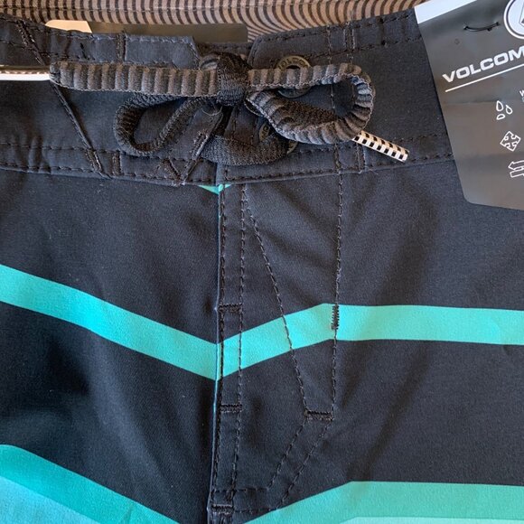VOLCOM Striped Board Shorts Boys 10 Slim 23 NEW Swim Trunks NWT Blue Mod-Tech - Picture 4 of 7